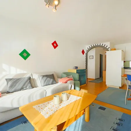 Mirador-5 By Interhome Lägenhet *